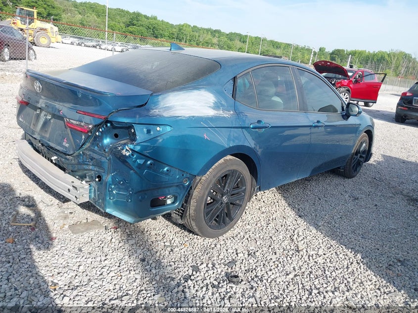 2025 TOYOTA Camry image 3