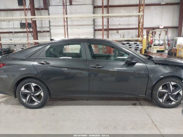 2023 HYUNDAI Elantra image 14