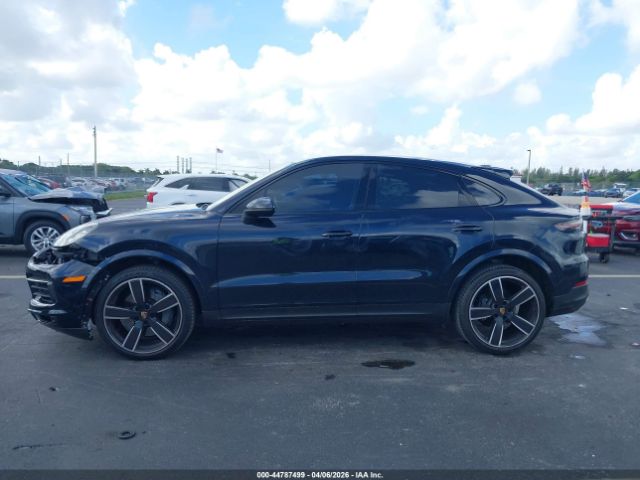 2022 PORSCHE Cayenne image 15