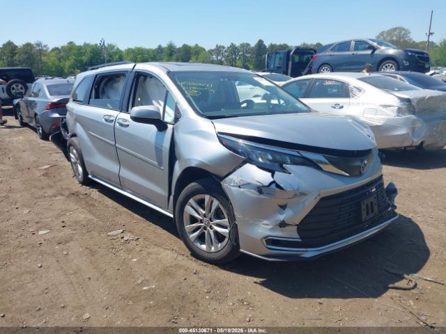 2024 TOYOTA Sienna