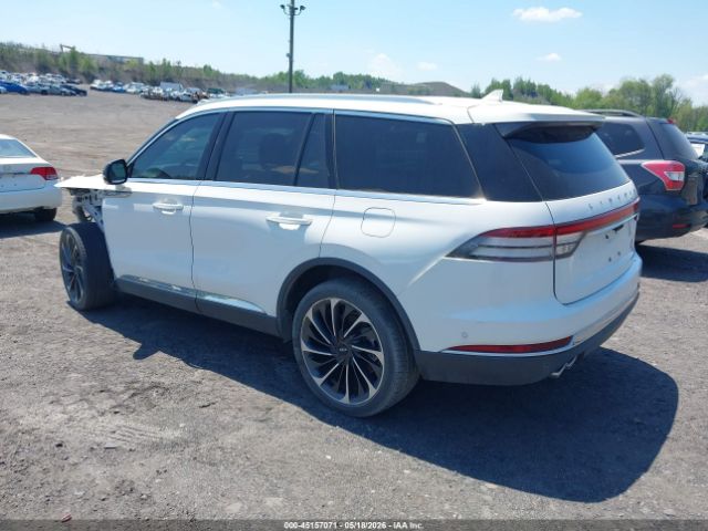2023 LINCOLN Aviator image 3