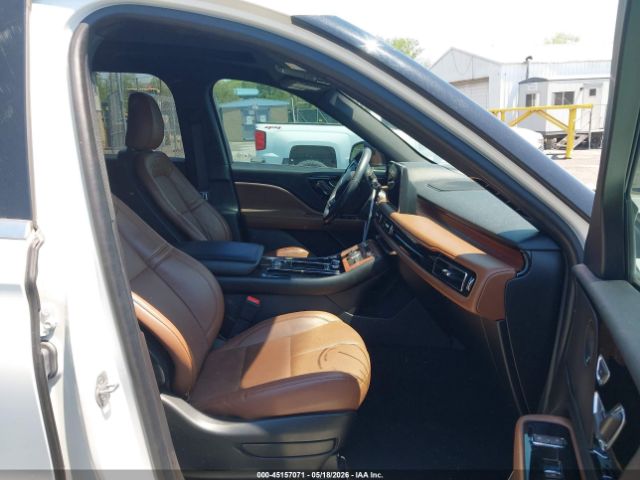 2023 LINCOLN Aviator image 5