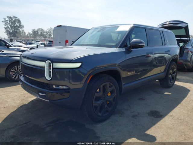 2023 RIVIAN R1S image 2