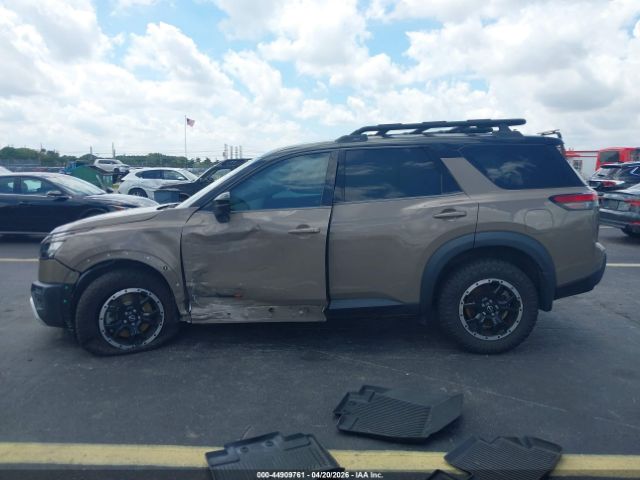 2023 NISSAN Pathfinder image 14