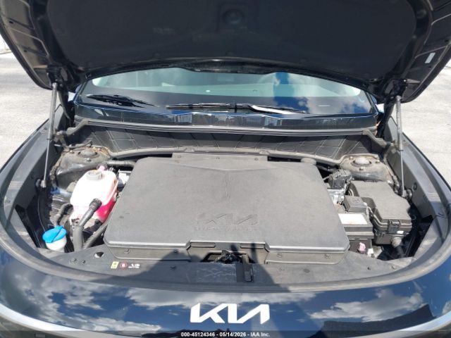 2024 KIA Niro image 10