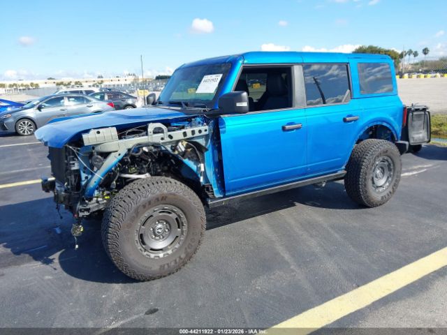 2025 FORD Bronco image 2