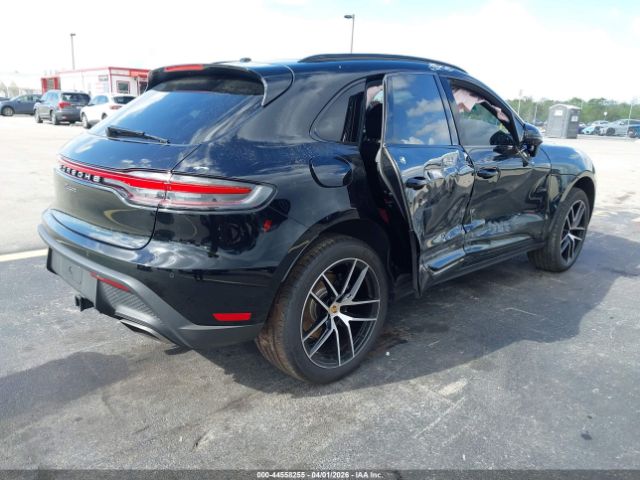 2025 PORSCHE Macan image 4